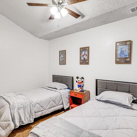 Spacious San Antonio Home Google Fiber, Game Room Luaran gambar